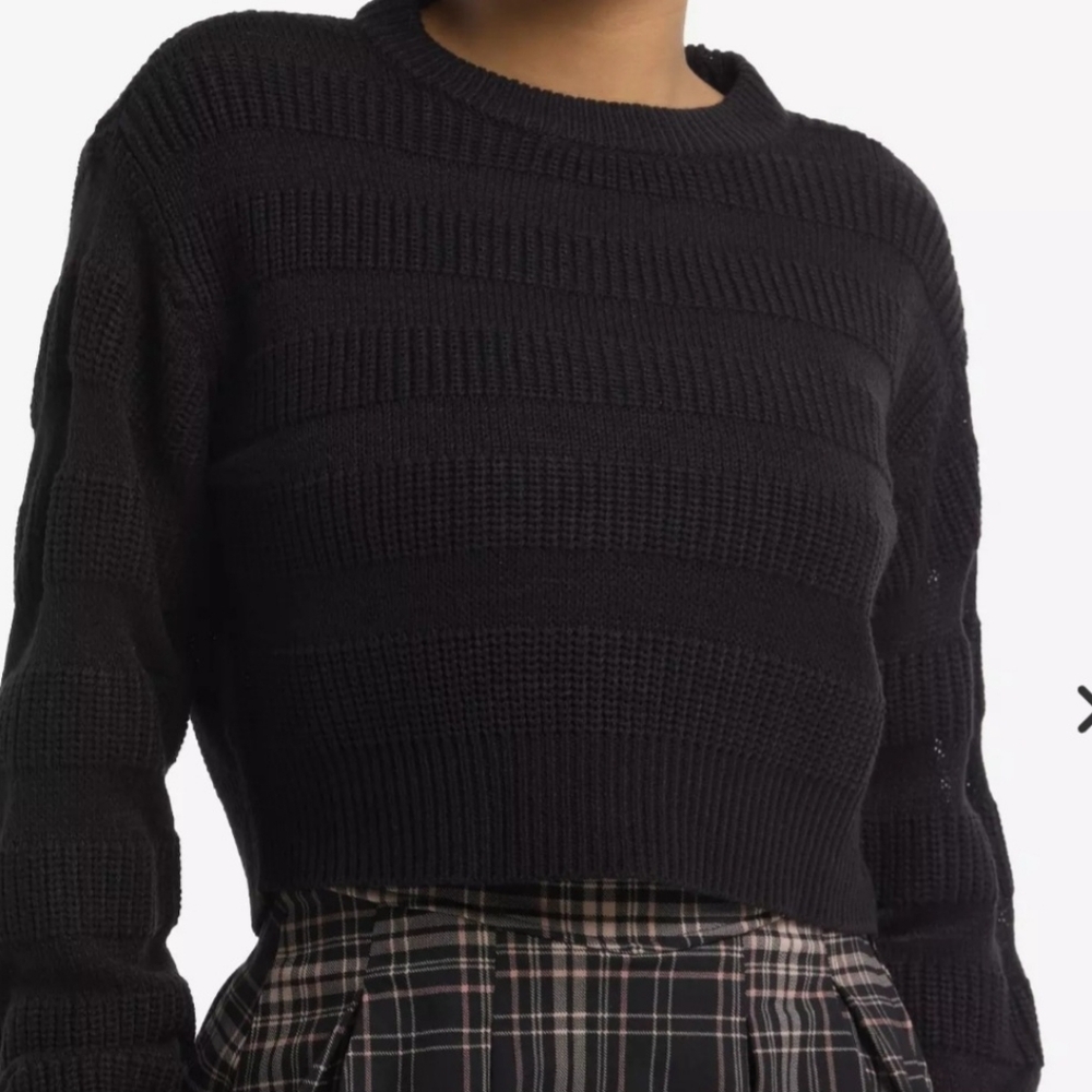 Hot Topic Shadow Stripe Crewneck Womens Crop Sweater Size XL NWOT